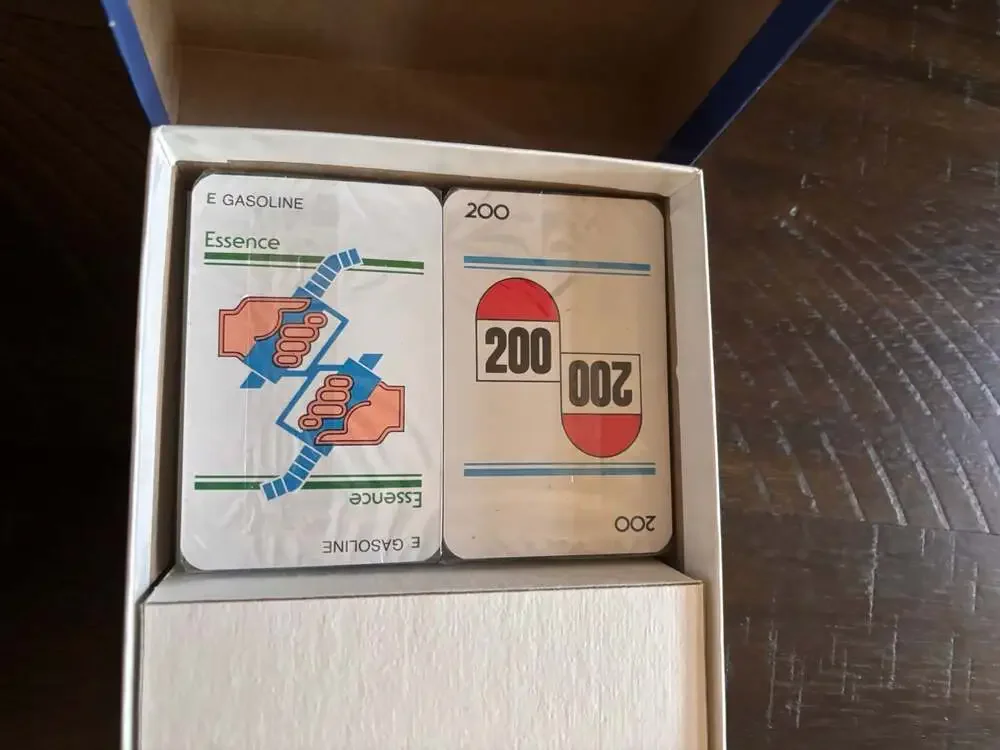 Mille Bornes The Classic Auto Race Card Game Winning Moves Hasbro #1020
